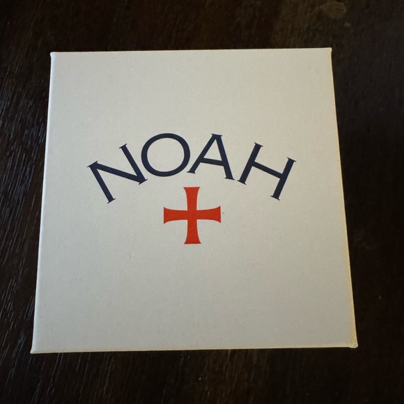 Timex x Noah Sun and Moon Wrist Watch - Picture 4 of 5